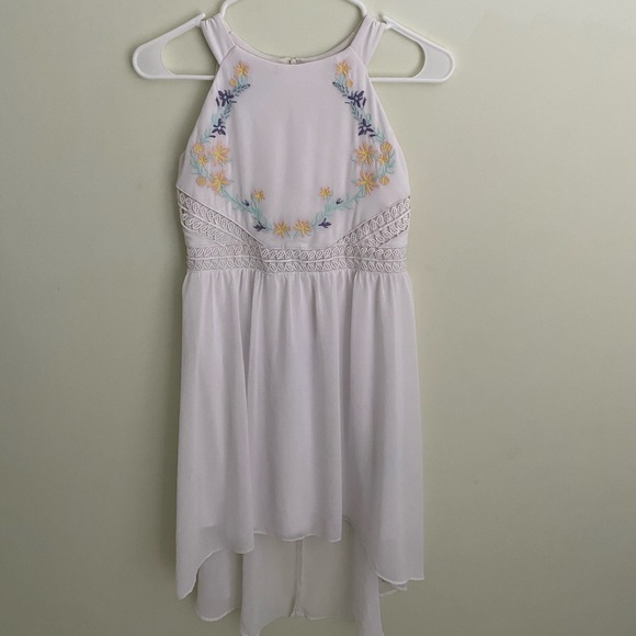 IZbyer white high low dress w/ cut away neckline - Picture 3 of 5